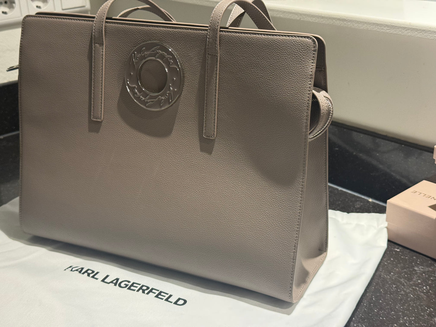 Karl Lagerfeld tote odinė rankinė