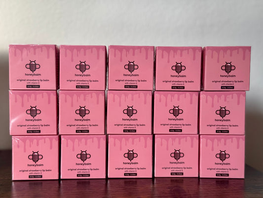 Honeybalm lūpų balzamas su braškių aromatu