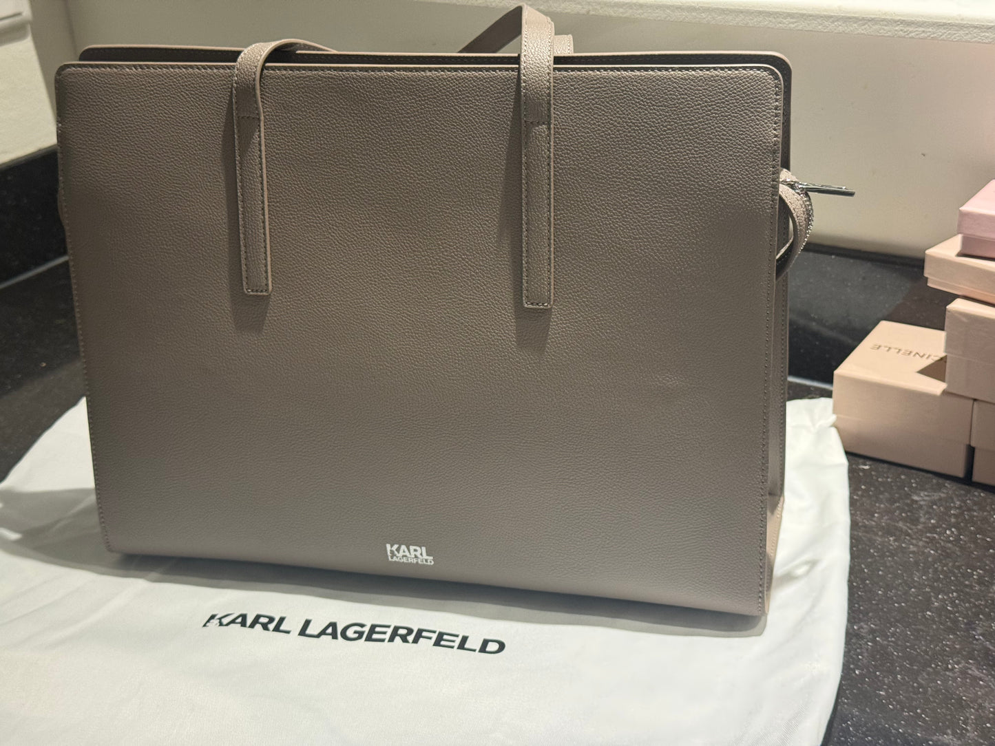 Karl Lagerfeld tote odinė rankinė