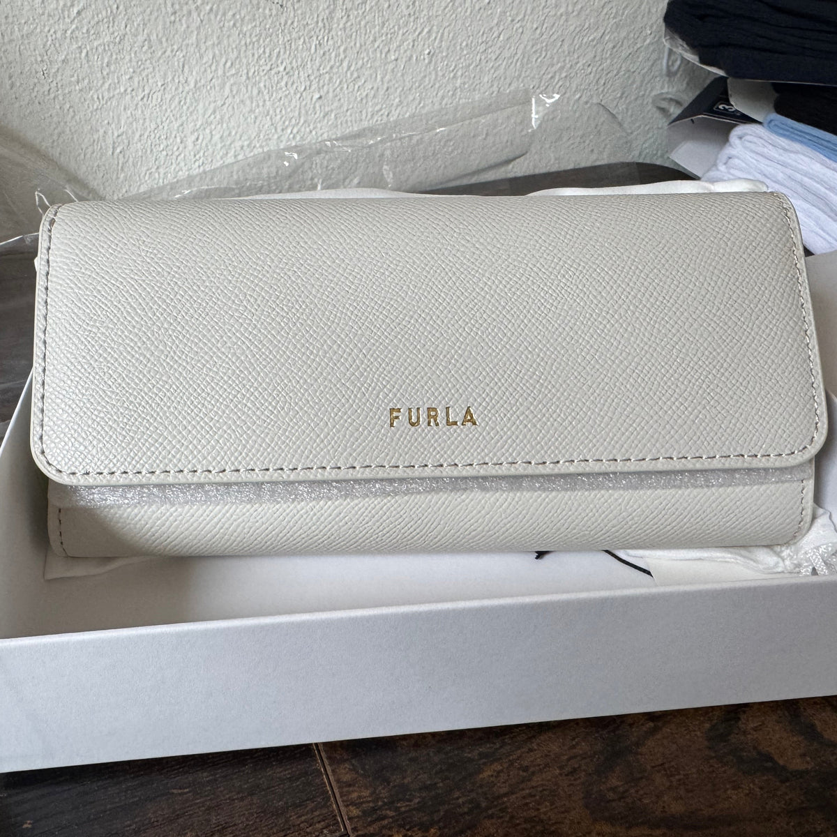 Didelė balta Furla piniginė
