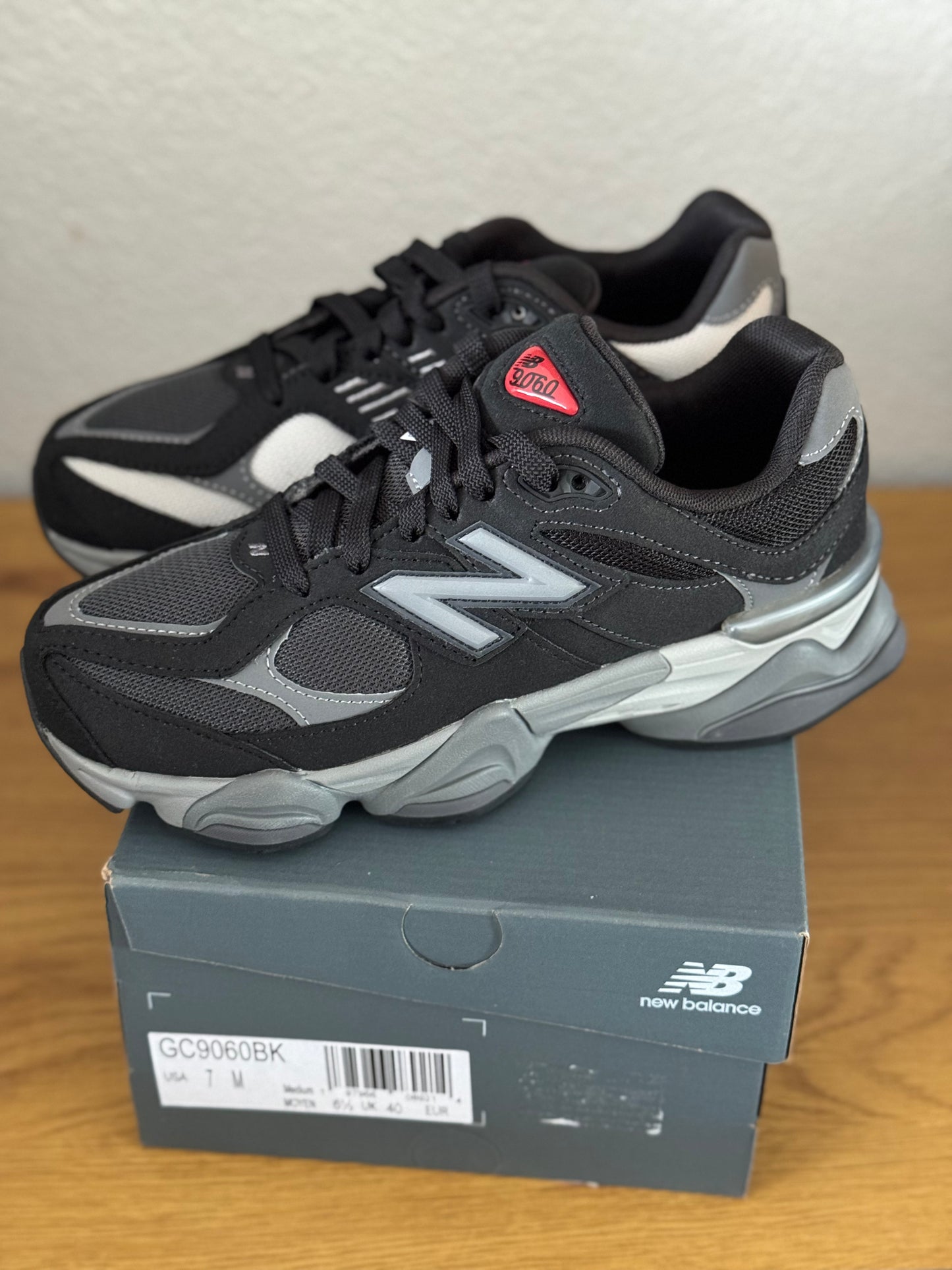 New balance 9060 juodi