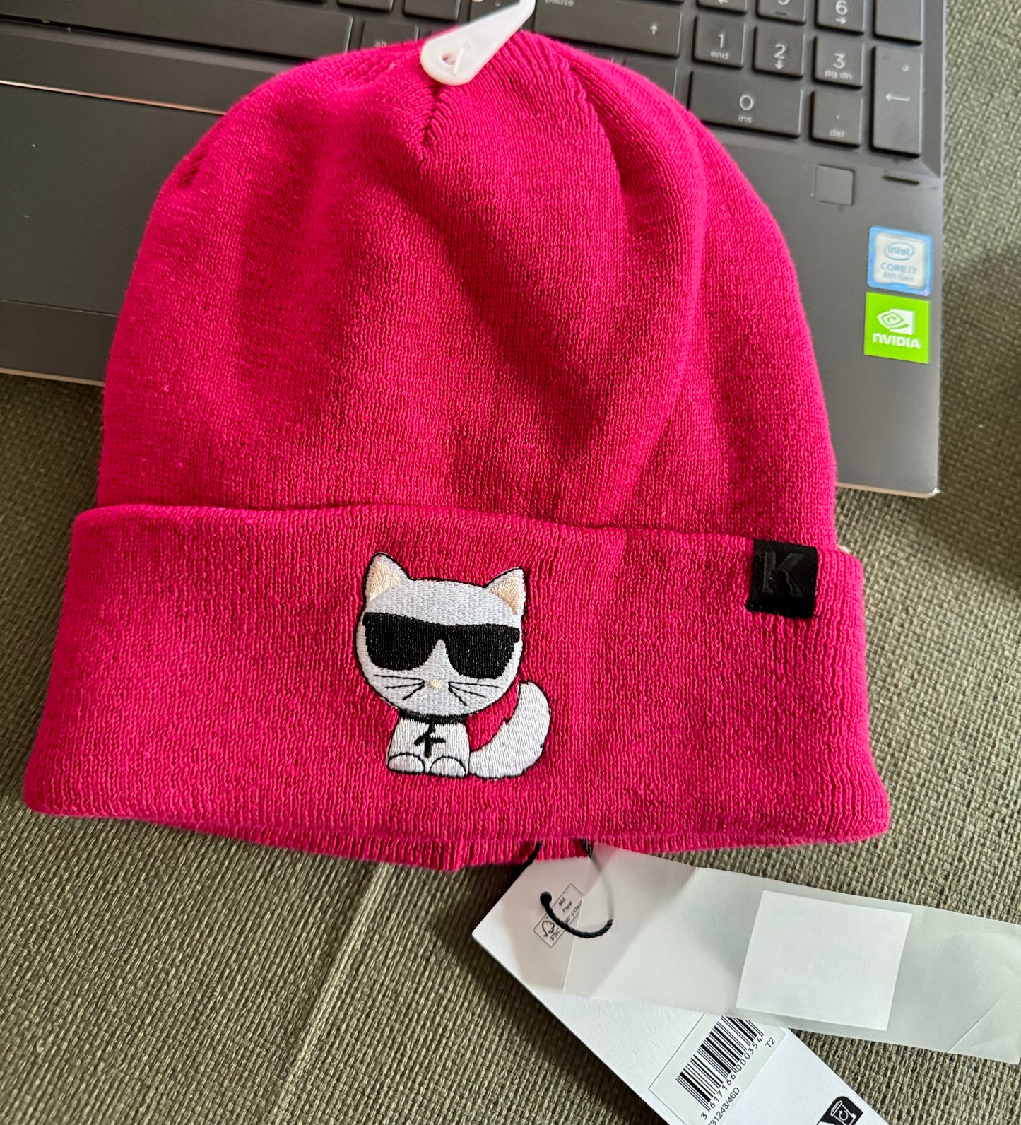 Karl Lagerfeld vaikiškos kepurės