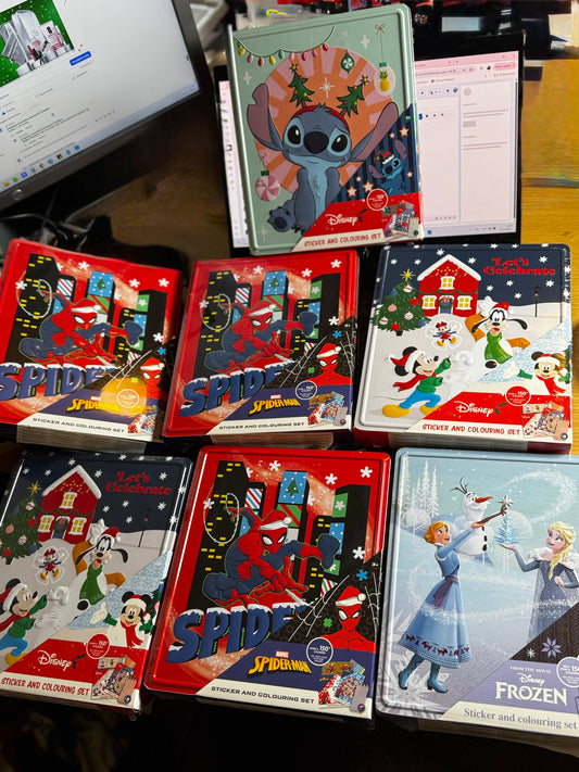 Rinkiniai vaikams metalinėje dėžutėje