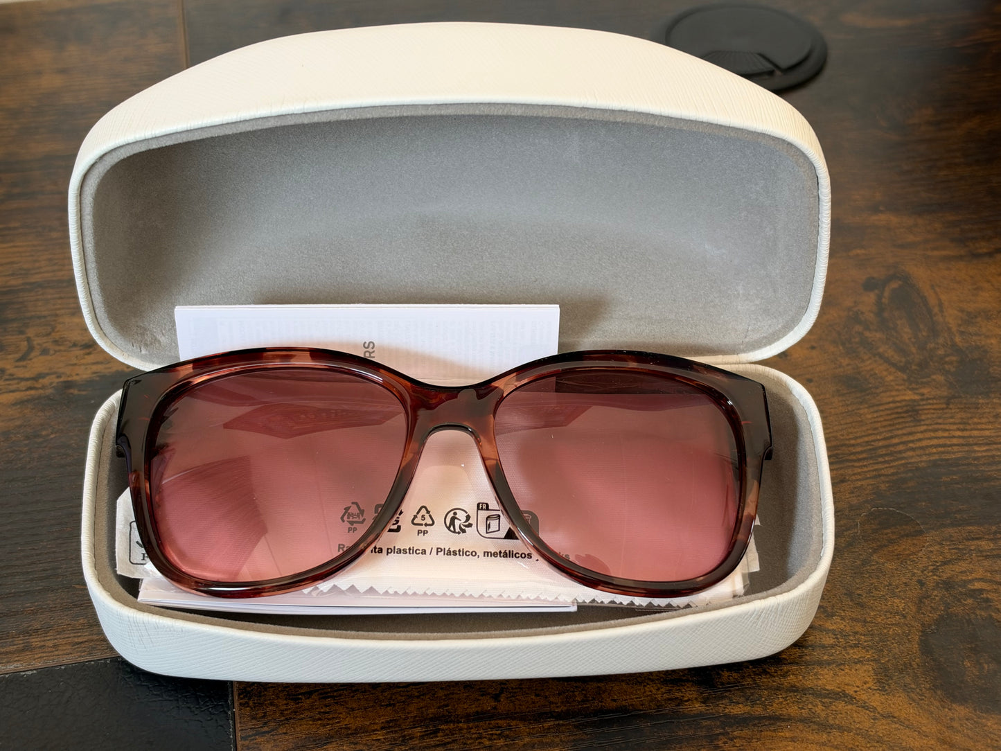 Michael Kors akiniai