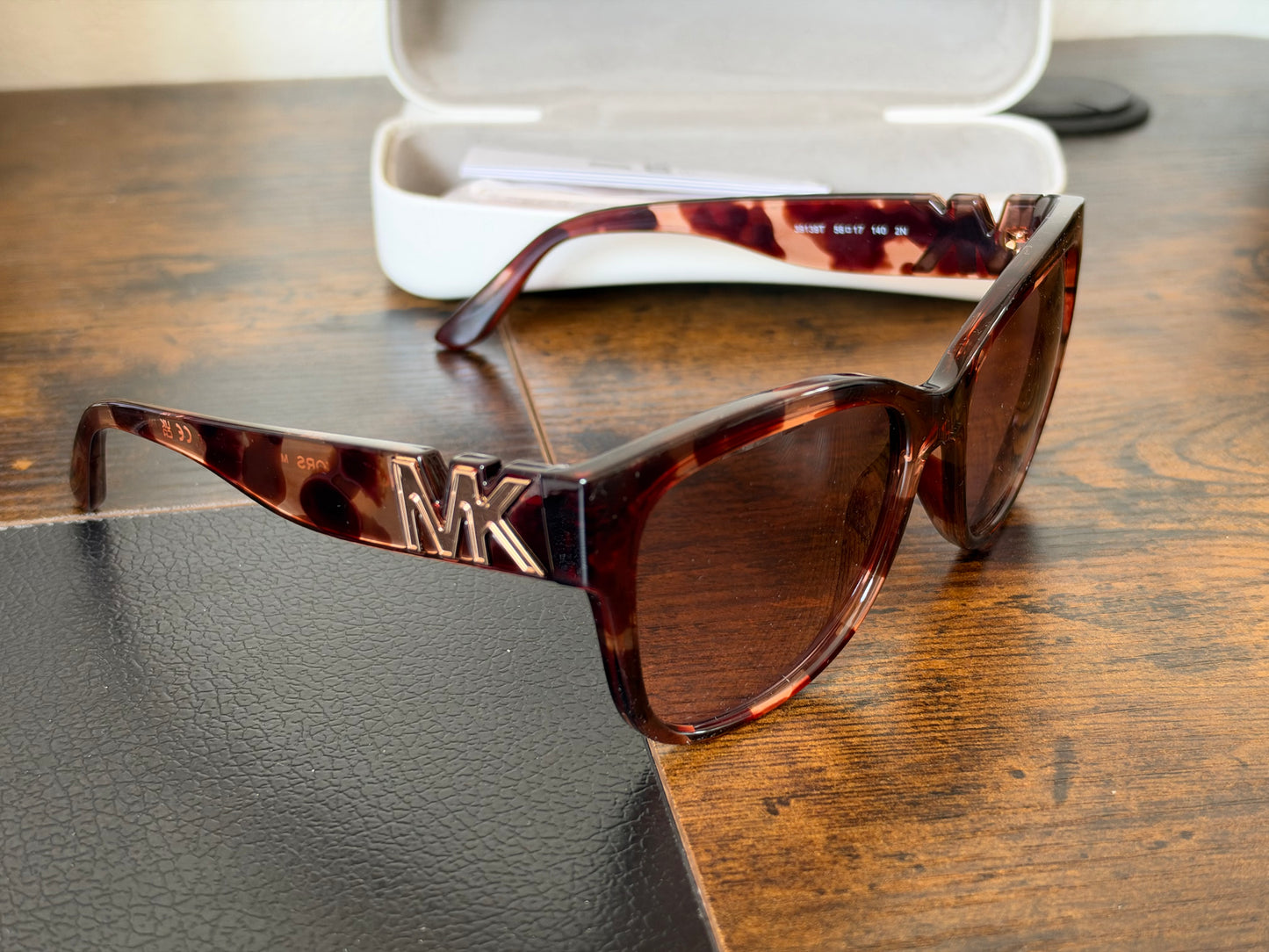 Michael Kors akiniai