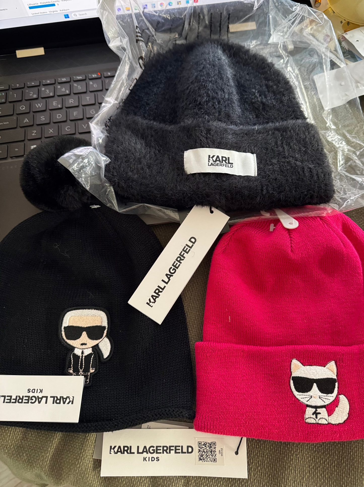 Karl Lagerfeld vaikiškos kepurės