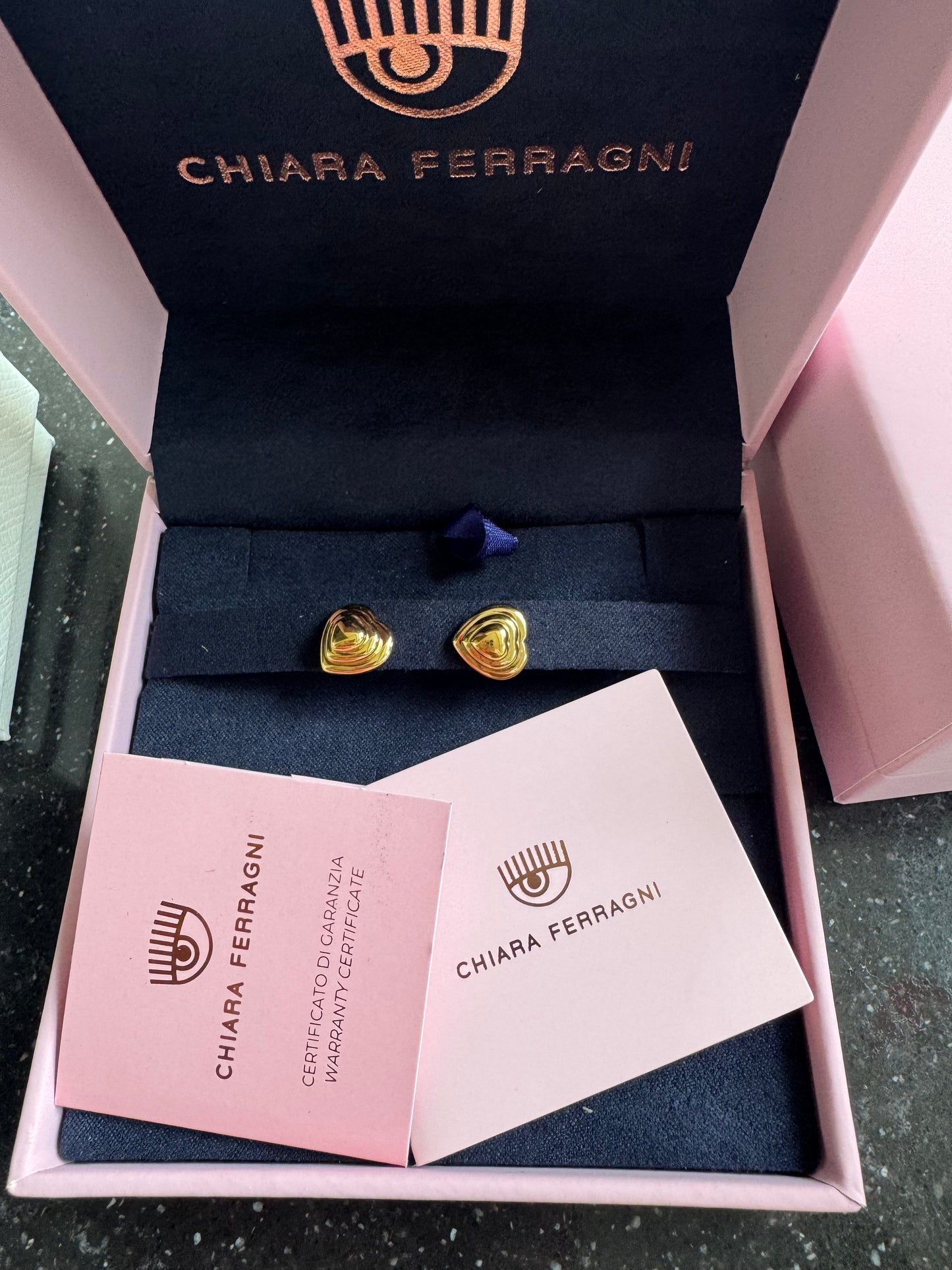 Chiara Ferragni auskarai "Širdelės"