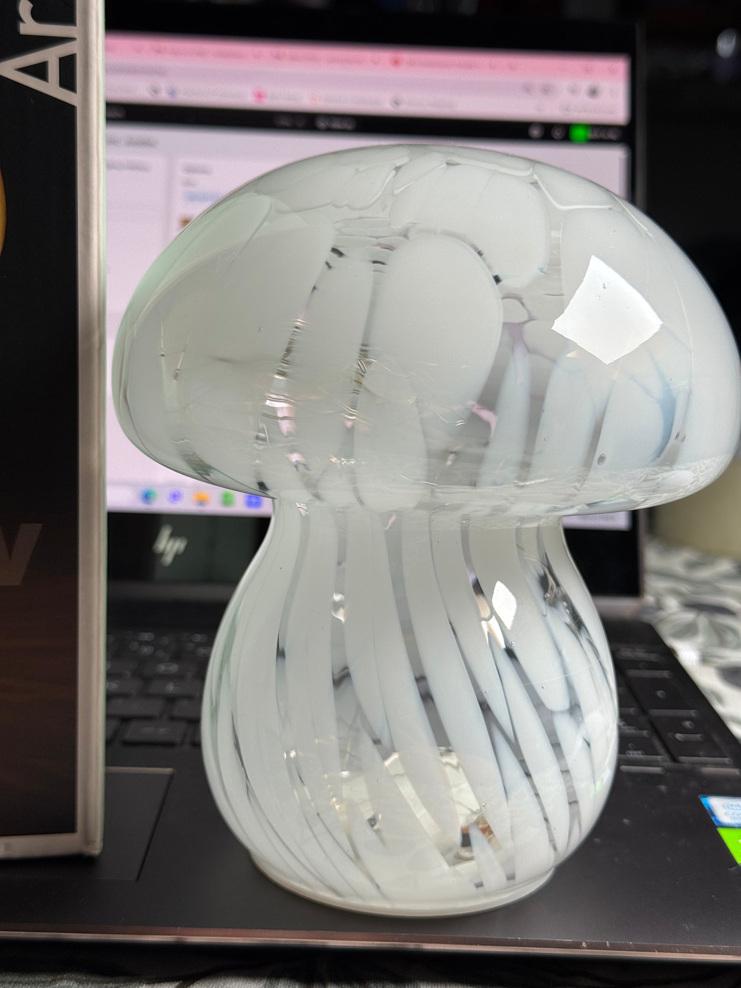 Grybo Formos Stiklinė Lempa Funglow