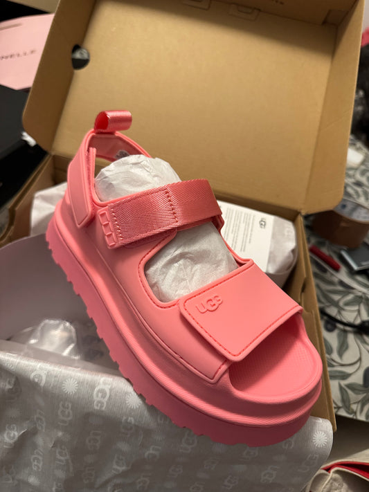 UGG Goldenglow sandalai