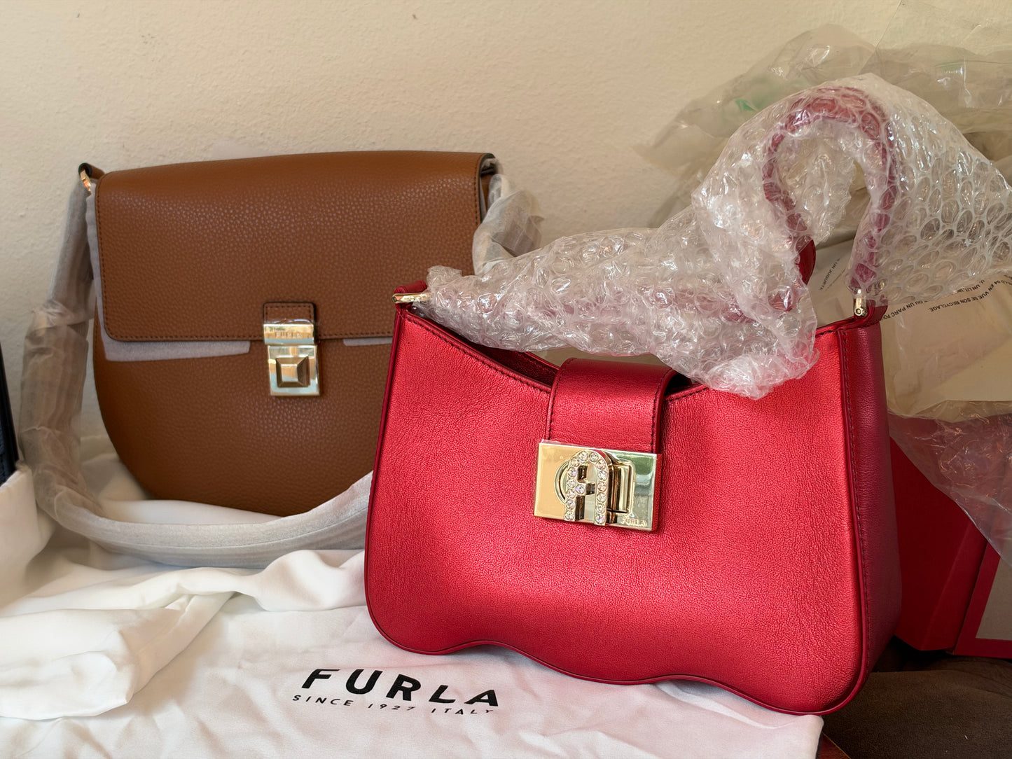 Furla rankinukai