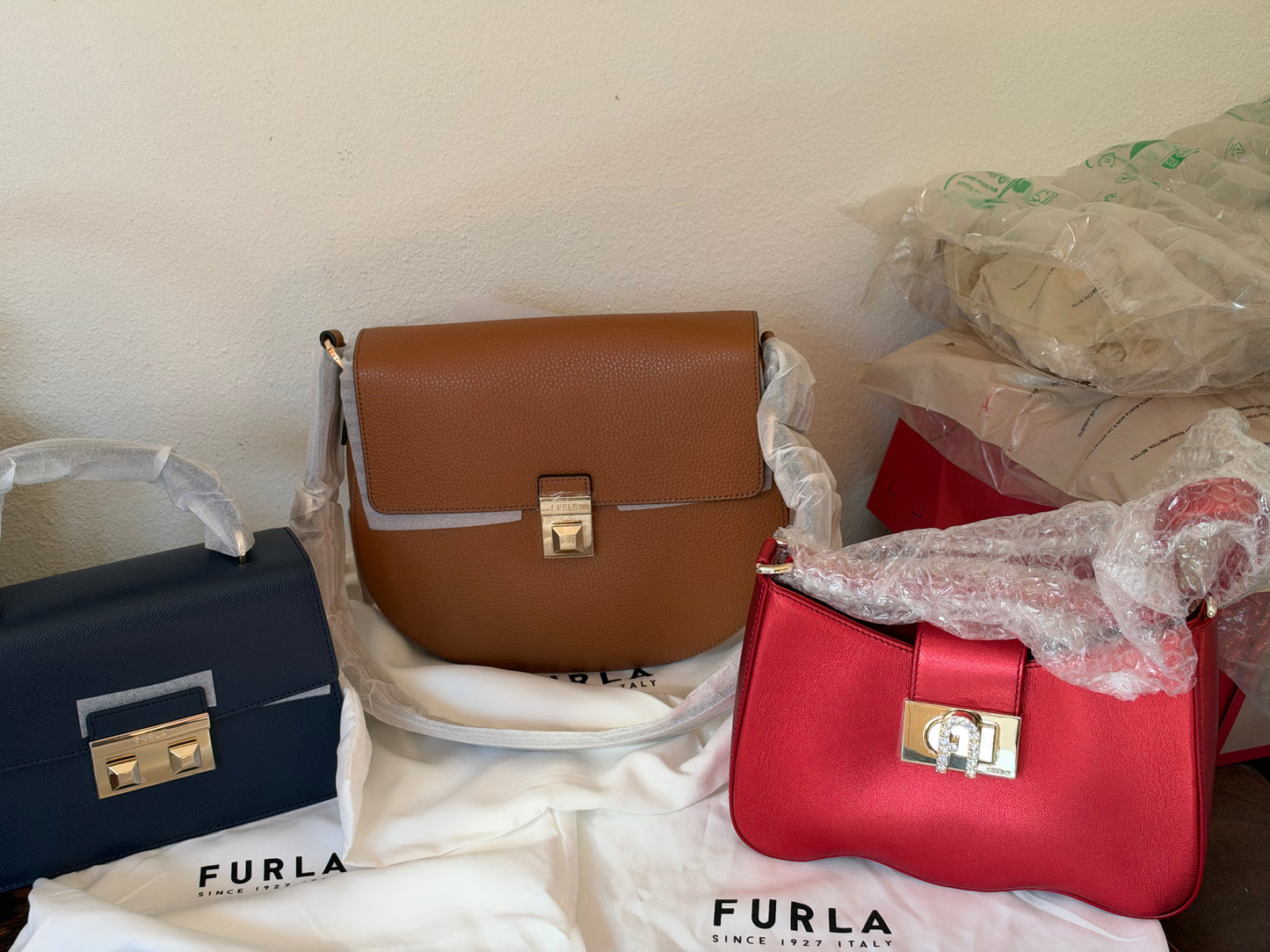Furla rankinukai