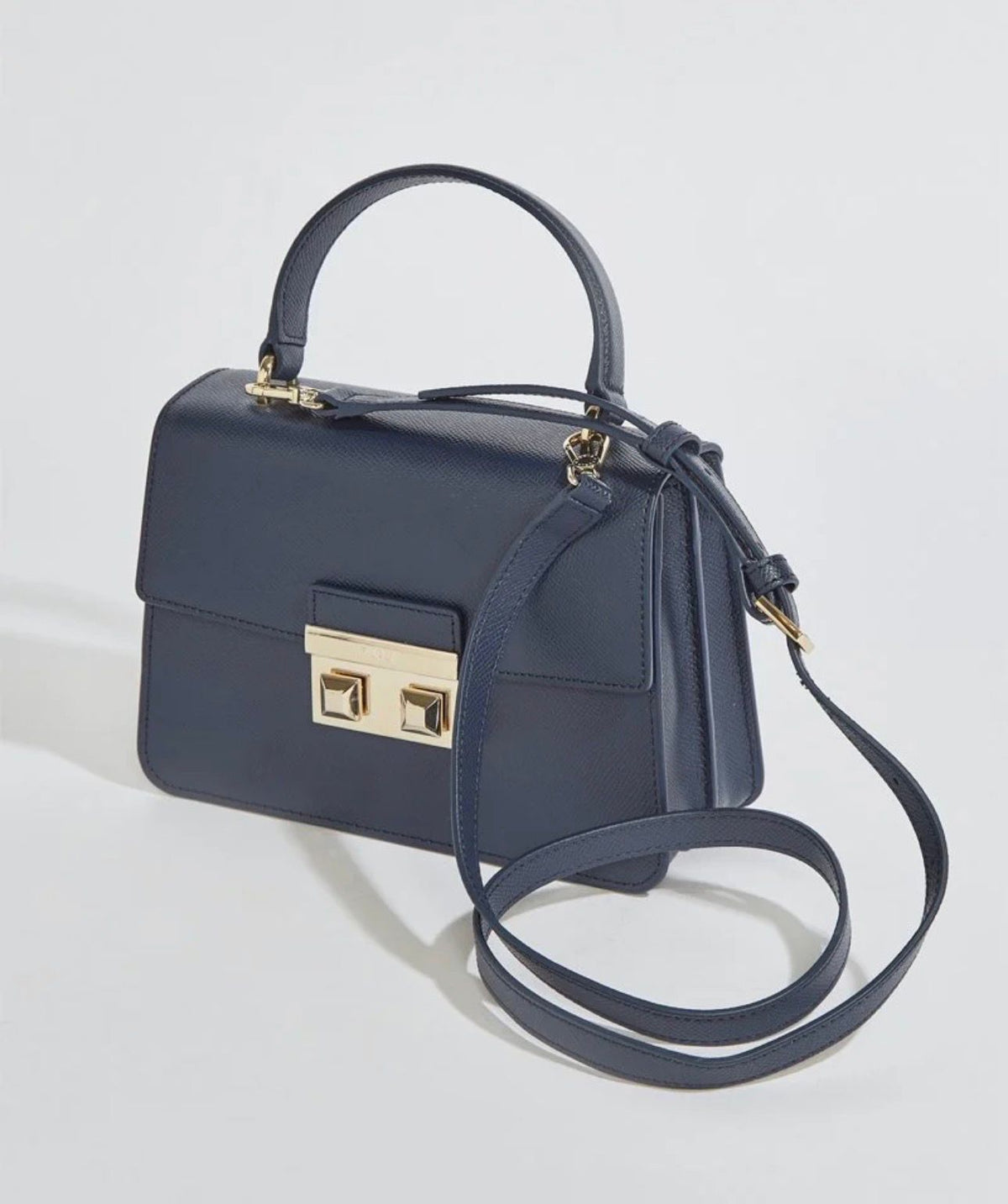 Furla rankinukai